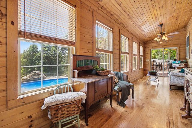 302 Bullock Pen Drive, Crittenden, KY 41030
