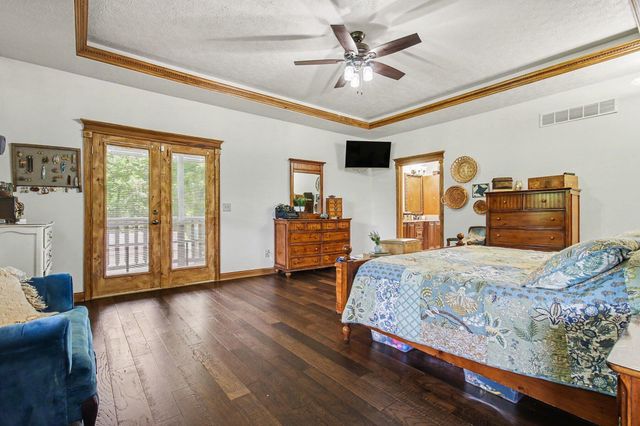 302 Bullock Pen Drive, Crittenden, KY 41030