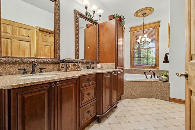 302 Bullock Pen Drive, Crittenden, KY 41030