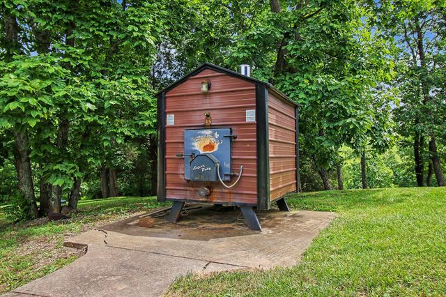 302 Bullock Pen Drive, Crittenden, KY 41030