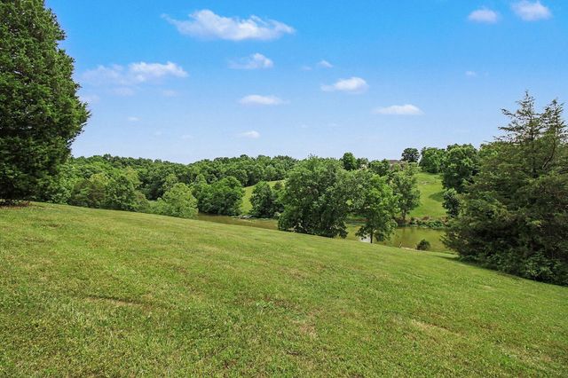 302 Bullock Pen Drive, Crittenden, KY 41030