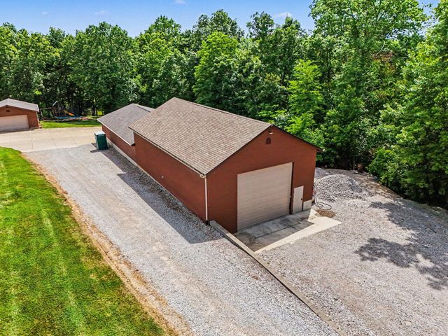 302 Bullock Pen Drive, Crittenden, KY 41030