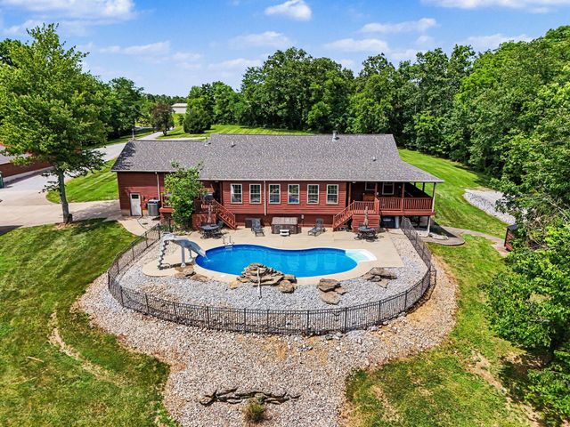 302 Bullock Pen Drive, Crittenden, KY 41030