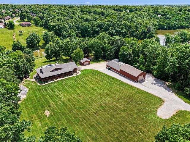 302 Bullock Pen Drive, Crittenden, KY 41030