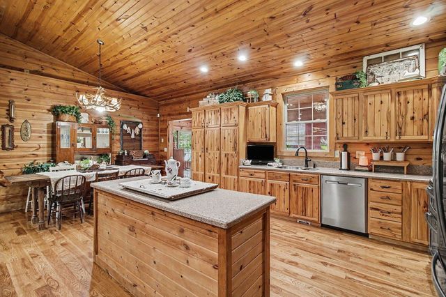 302 Bullock Pen Drive, Crittenden, KY 41030