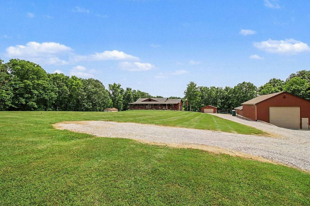 302 Bullock Pen Drive, Crittenden, KY 41030