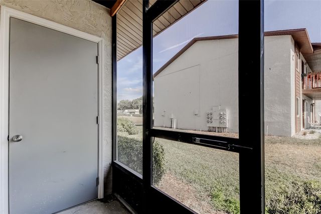 39132 COUNTY ROAD 54 2054, Zephyrhills, FL 33542