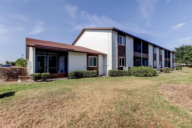 39132 COUNTY ROAD 54 2054, Zephyrhills, FL 33542