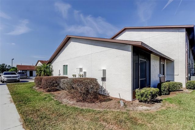 39132 COUNTY ROAD 54 2054, Zephyrhills, FL 33542