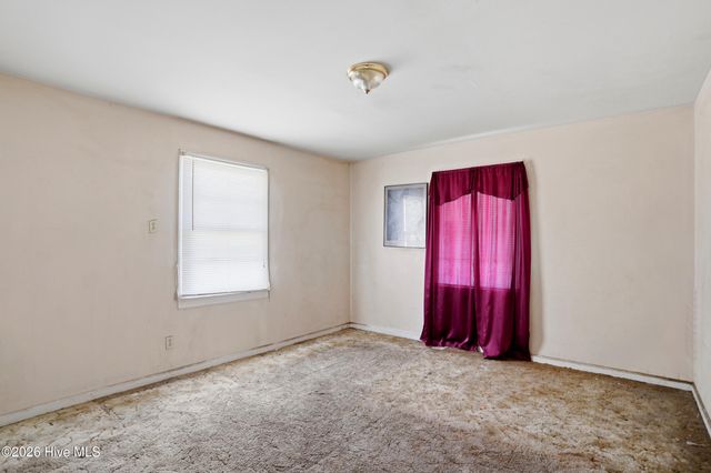 616 S 7th Street, Wilmington, NC 28401