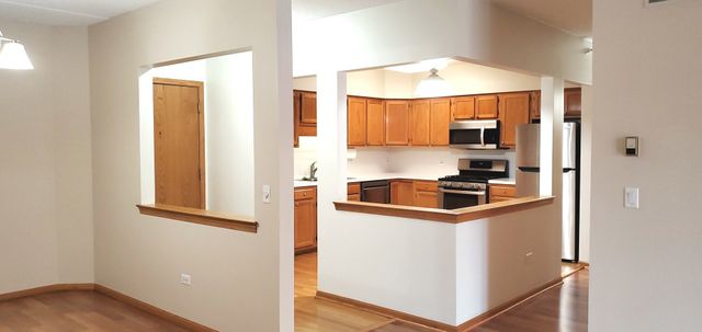 5000 Oakton Street 210, Skokie, IL 60077