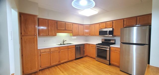 5000 Oakton Street 210, Skokie, IL 60077
