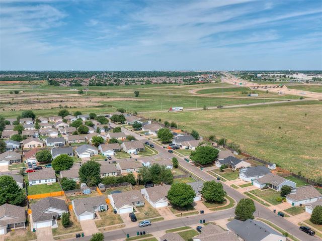 905 Tulip Drive, Yukon, OK 73099