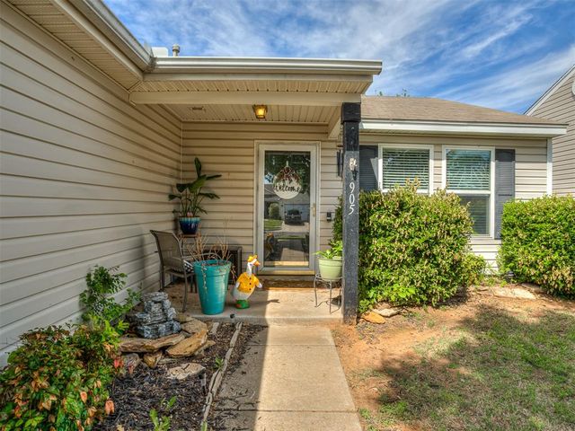 905 Tulip Drive, Yukon, OK 73099