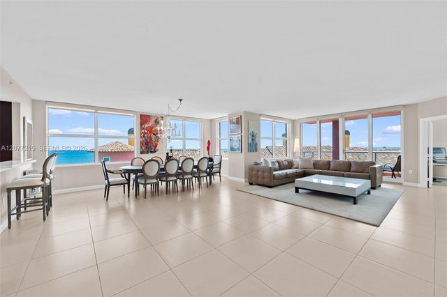 2110 N Ocean Boulevard 7B, Fort Lauderdale, FL 33305