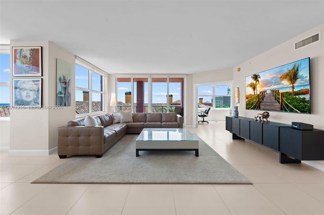 2110 N Ocean Boulevard 7B, Fort Lauderdale, FL 33305