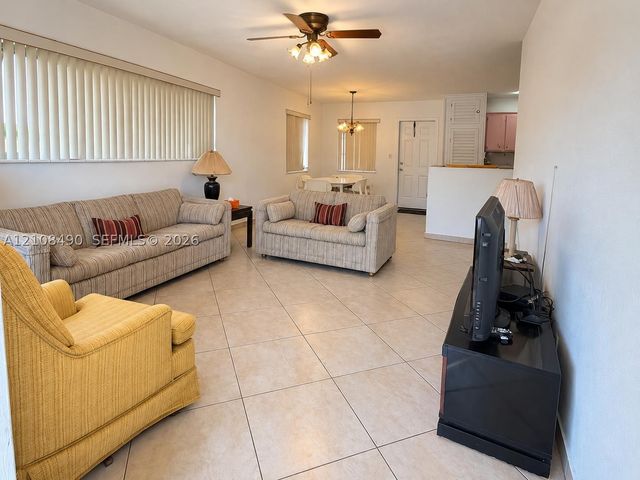 2317 Garfield St 3, Hollywood, FL 33020