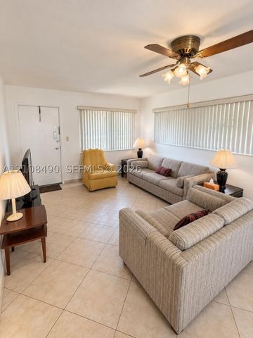 2317 Garfield St 3, Hollywood, FL 33020