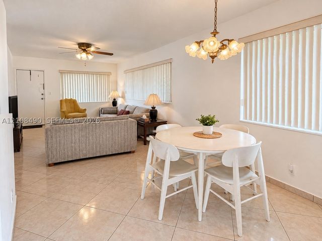 2317 Garfield St 3, Hollywood, FL 33020