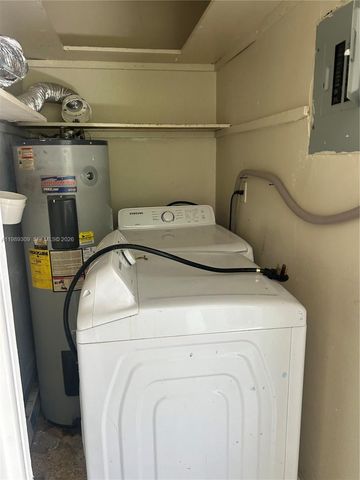 15020 NE 6th Pl 15022, Miami, FL 33161