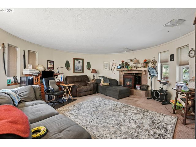 501 Se 157TH Ave, Portland, OR 97233