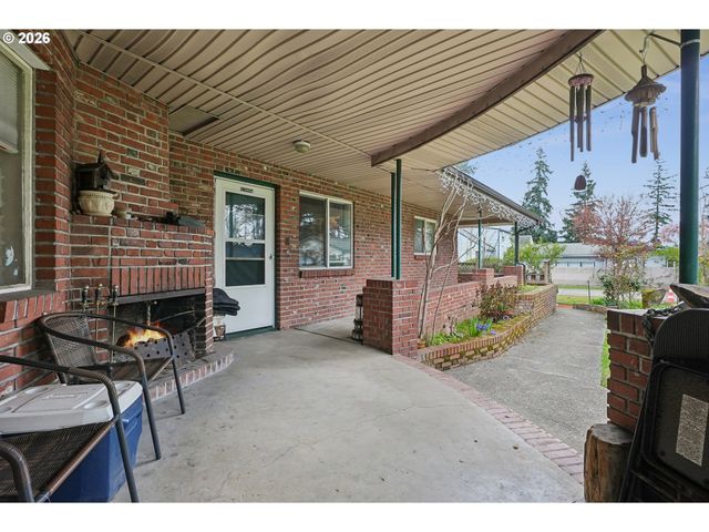 501 Se 157TH Ave, Portland, OR 97233