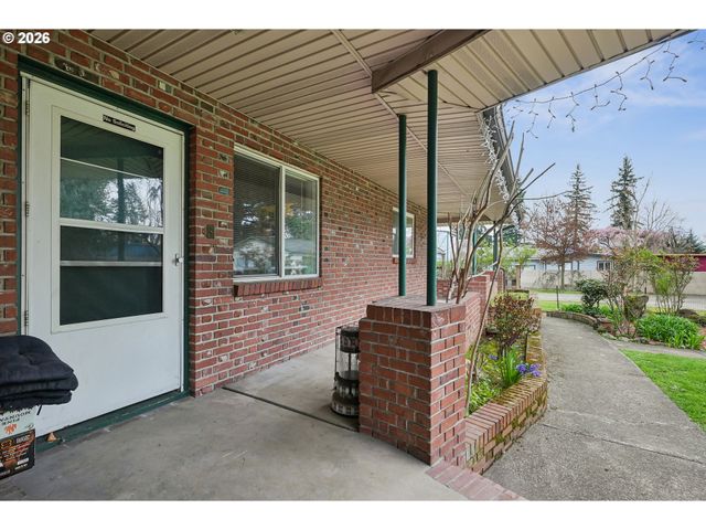 501 Se 157TH Ave, Portland, OR 97233