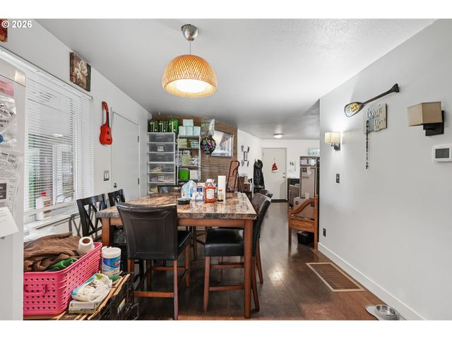 501 Se 157TH Ave, Portland, OR 97233