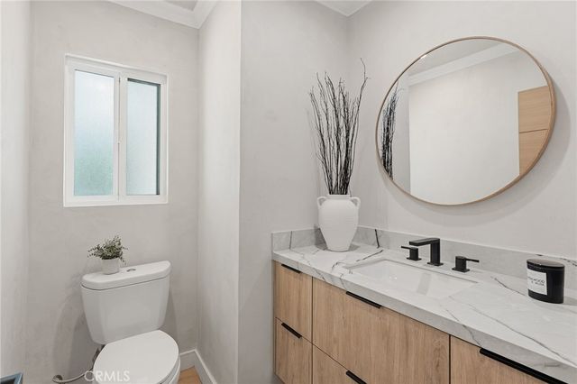 18653 Palomino Drive, Tarzana, CA 91356