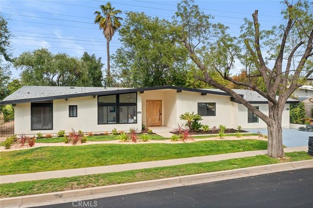 18653 Palomino Drive, Tarzana, CA 91356