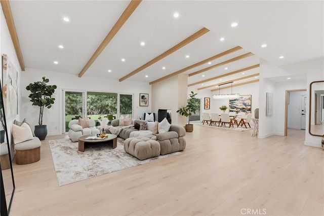 18653 Palomino Drive, Tarzana, CA 91356