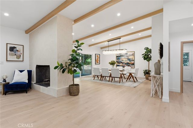 18653 Palomino Drive, Tarzana, CA 91356