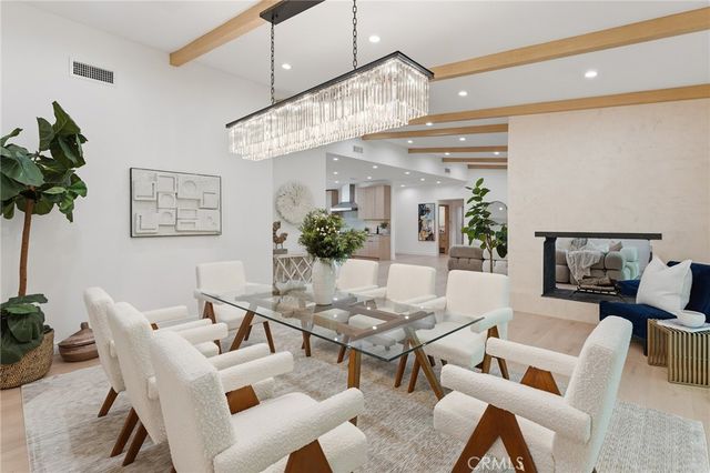 18653 Palomino Drive, Tarzana, CA 91356
