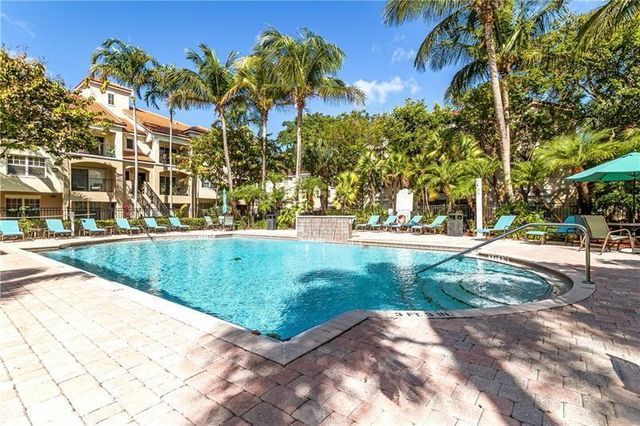 6020 W SAMPLE Road 105, Coral Springs, FL 33067