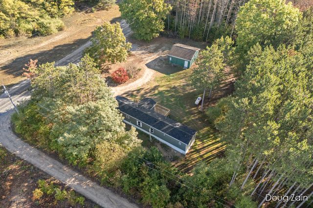 10037 W Colby Road, Montcalm Twp, MI 49326