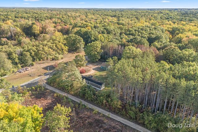 10037 W Colby Road, Montcalm Twp, MI 49326