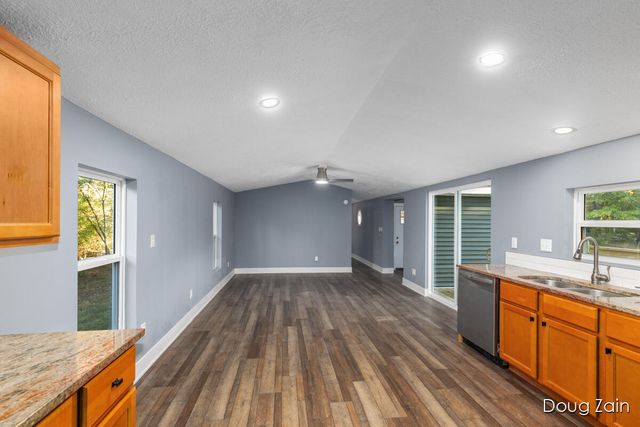 10037 W Colby Road, Montcalm Twp, MI 49326