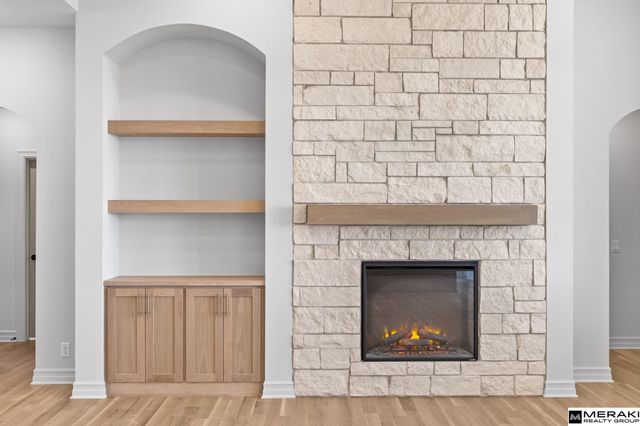 21871 B Street, Elkhorn, NE 68022