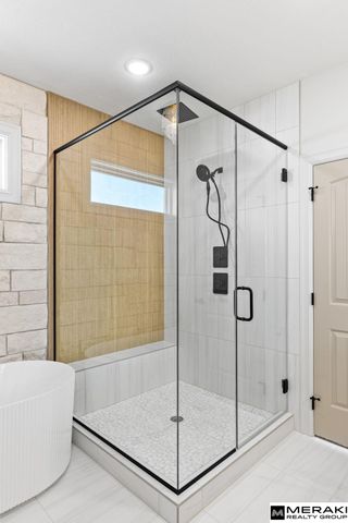 21871 B Street, Elkhorn, NE 68022