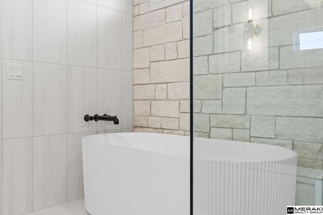 21871 B Street, Elkhorn, NE 68022