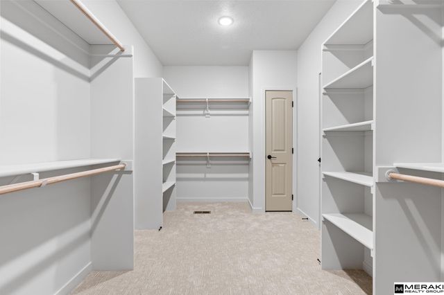 21871 B Street, Elkhorn, NE 68022