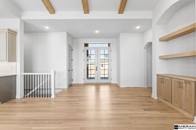 21871 B Street, Elkhorn, NE 68022