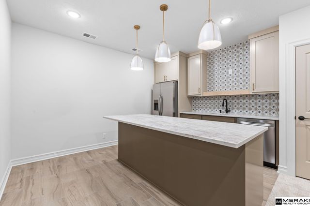 21871 B Street, Elkhorn, NE 68022