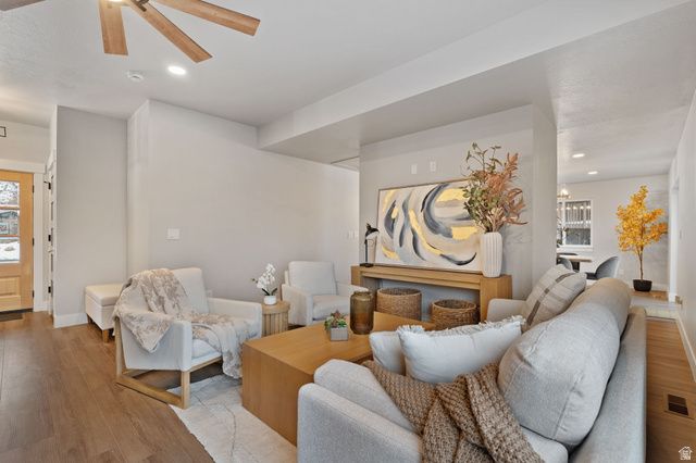 11446 S MOUNTAIN RIDGE CIR, Sandy, UT 84092