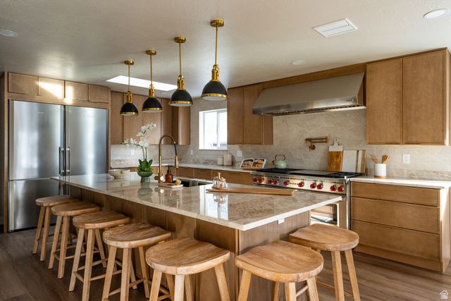 11446 S MOUNTAIN RIDGE CIR, Sandy, UT 84092