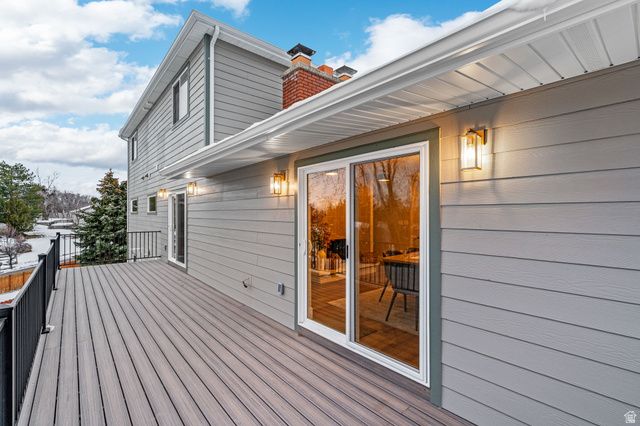 11446 S MOUNTAIN RIDGE CIR, Sandy, UT 84092