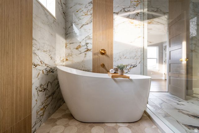 11446 S MOUNTAIN RIDGE CIR, Sandy, UT 84092