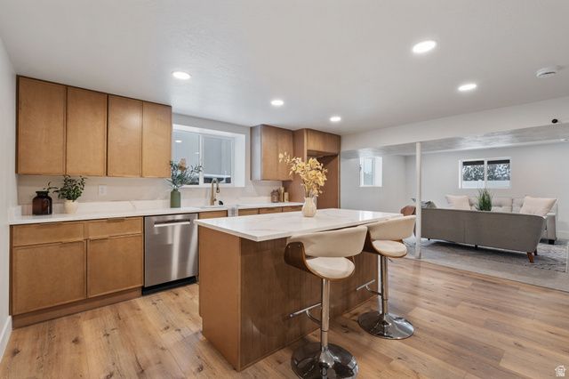 11446 S MOUNTAIN RIDGE CIR, Sandy, UT 84092