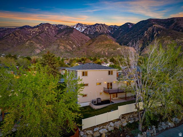 11446 S MOUNTAIN RIDGE CIR, Sandy, UT 84092