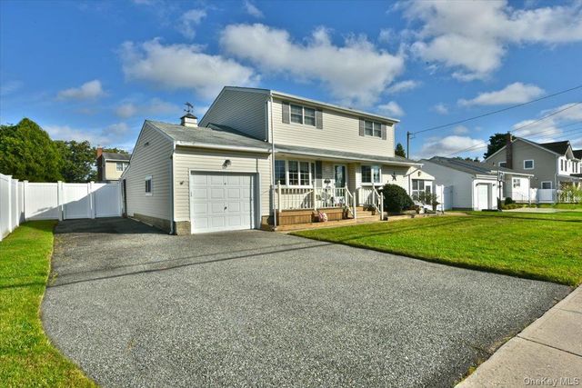 169 N Nassau Avenue, Massapequa, NY 11758